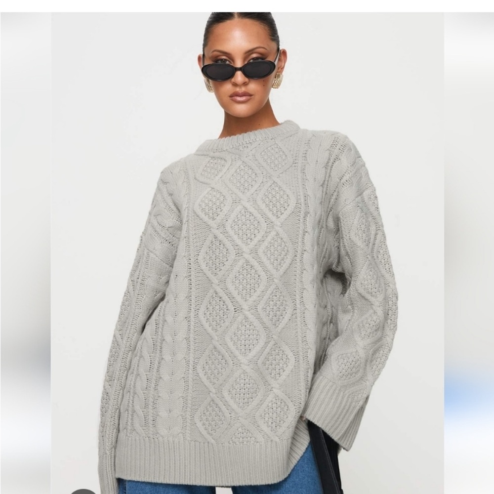 NWT REVOLVE LIONESS GIGI KNIT Gray Cable Knit Crewneck Sweater